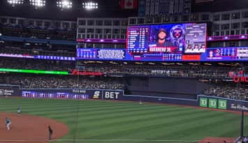 Rogers Centre in Toronto.  Blackburn Media photo by Natalia Vega. 