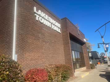 Lakeshore Town Hall, October 2025. (Photo by Maureen Revait)